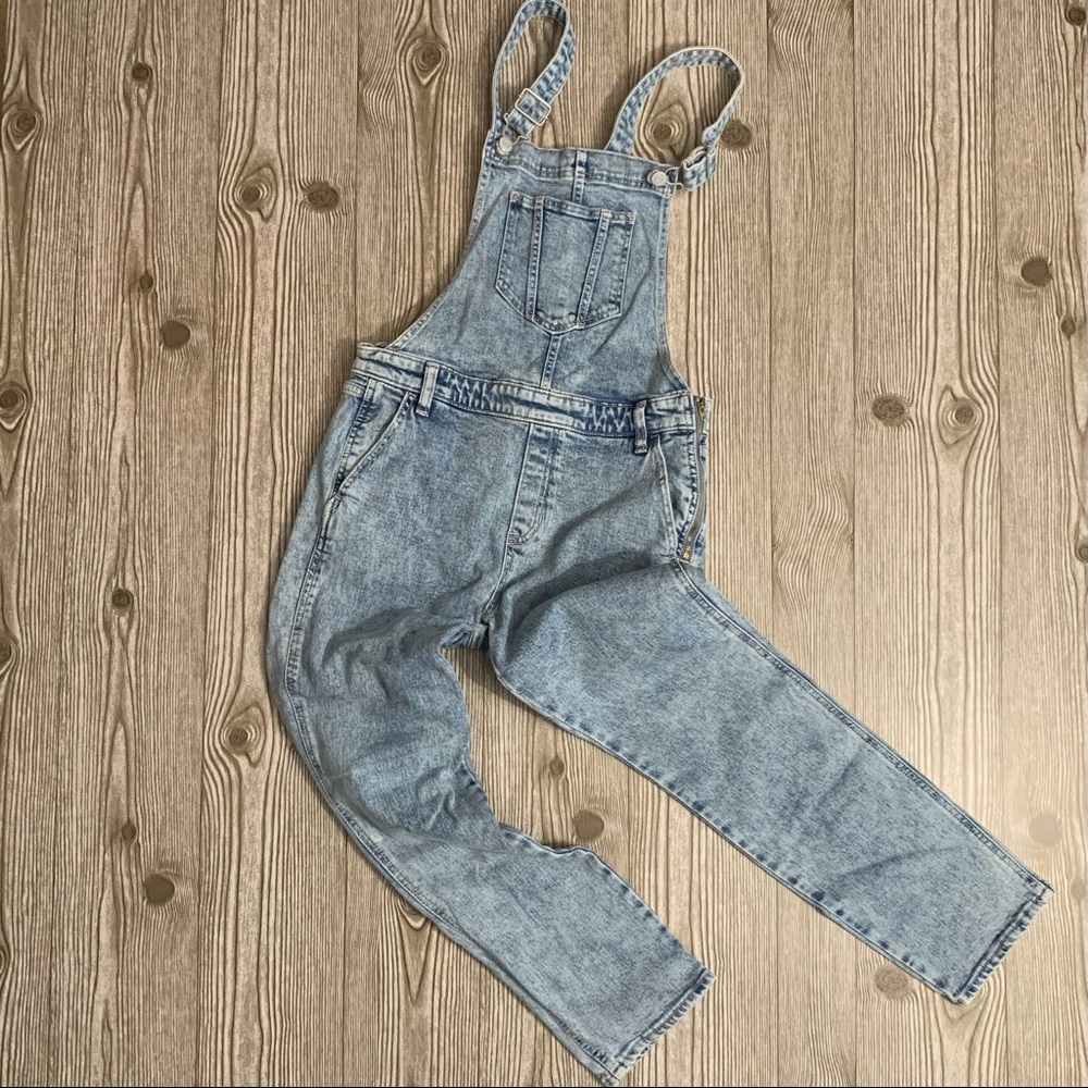 Old Navy Women’s Overalls size 8